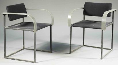 TRAVAIL DES ANNÉES 80
Paire de fauteuils,...