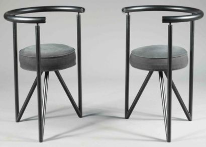 PHILIPPE STARCK (né en 1949)
Paire de fauteuils...