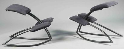 PHILIPPE STARCK (né en 1949)
Paire de tabourets...