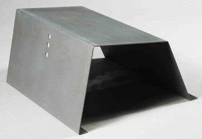 PHILIPPE STARCK (né en 1949)
Module en métal...