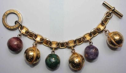 CELINE, 1989
Bracelet chaîne en métal doré...