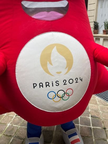 Jeux Olympiques / Paris 2024 / Mascotte
Phryge...