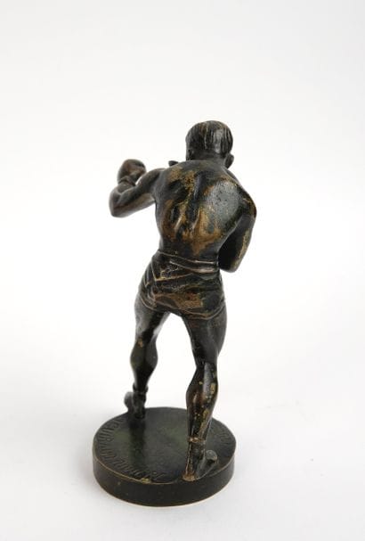 Boxe / Automobile / Carpentier / Mascotte
Maurice...