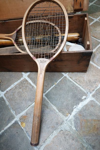 Tennis / Plein air / Matériel ancien
Coffret...