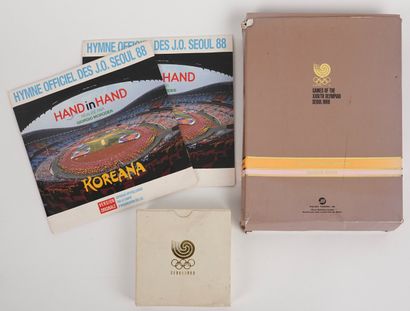 Jeux Olympiques / Séoul 1988 / Souvenirs
Lot...
