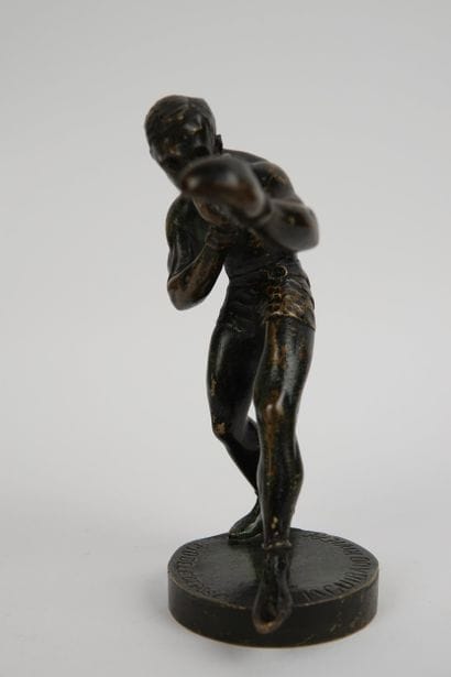 Boxe / Automobile / Carpentier / Mascotte
Maurice...