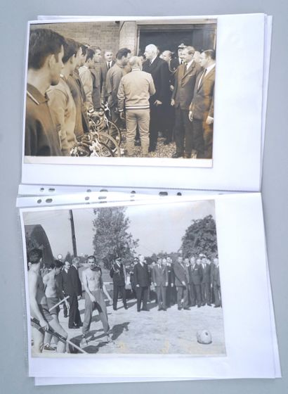 Omnisport / INS / de Gaulle / Herzog
Reportage...