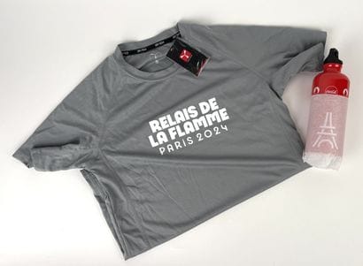 Jeux Olympiques / Paris 2024
Un maillot gris...