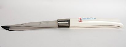 Jeux Olympiques / Hiver / Albertville 1992
Couteau...