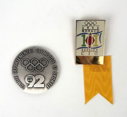 Jeux Olympiques / CIO / Comité départemental
Badge...