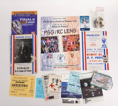 Football / Coupe de France / Trophée
Ensemble...