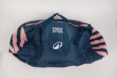 Jeux Olympiques / Paris 2024 / Tenues officielles
Lot...