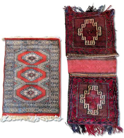 Joining of two rugs
60 x 45 and 80 x 40 cm...