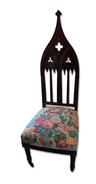 Pair of mahogany and veneer chairs
Neo-Gothic...