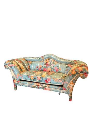 3-seater sofa upholstered in floral fabric...