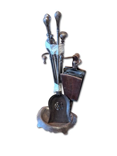 Wrought-iron mantelpiece
19th century
H....