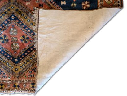Large Oriental rug
290 x 210 cm
Signs of...
