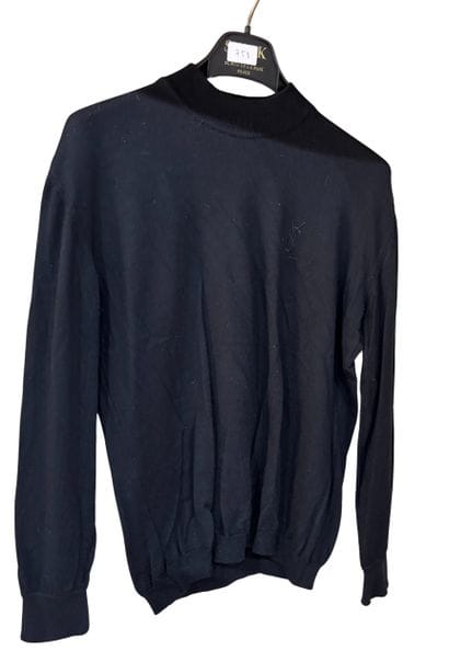 YVES SAINT LAURENT
Pull en laine noir à large...