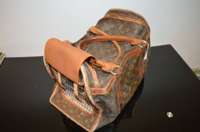 Sac chien Luis Vuitton, toile monogram et...
