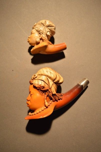 Belle pipe en écume de mer sculptée représentant...