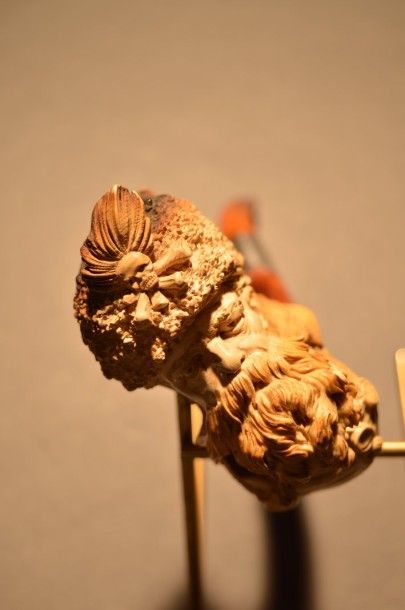 Superbe pipe en écume de mer finement sculptée...