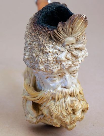 Superbe pipe en écume de mer finement sculptée...