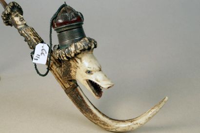 Lot de trois pipes en andouillet de cerf...