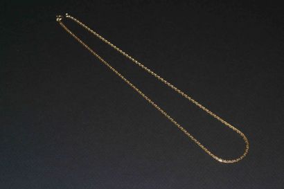 COLLIER en or jaune 

Poids 10,5 g

L 45...