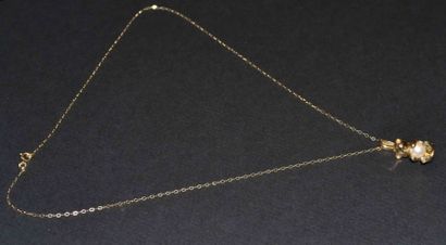 COLLIER en or jaune et son PENDENTIF OURS...