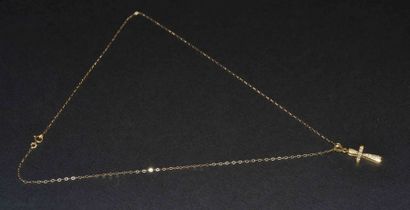 COLLIER en or jaune et son PENDENTIF CROIX...