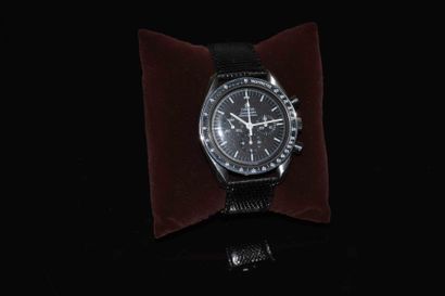 OMEGA Speedmaster.?Montre-bracelet chronographe...