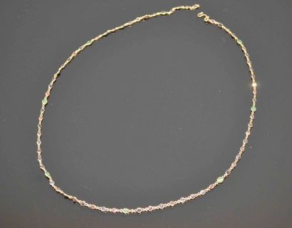 COLLIER en or jaune à mailles rondes serti...