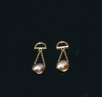 Paire de BOUTONS DE MANCHETTE en or jaune...
