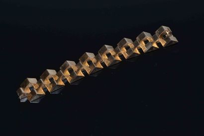 BRACELET TANK en or jaune

Poids 105 g

Longueur...