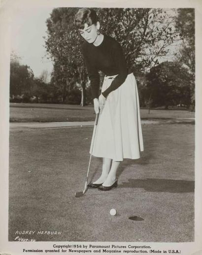 ANONYME
Audrey Hepburn jouant au golf Tirage...