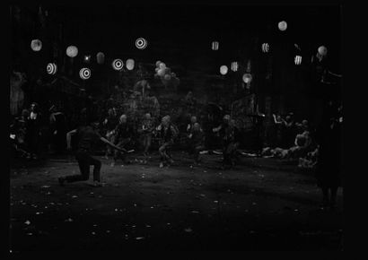 RAYMOND VOINQUEL



Scène de danse sur la...