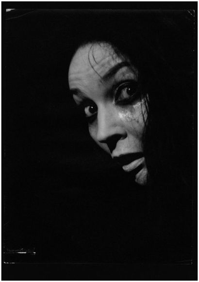 RAYMOND VOINQUEL



Portrait de Ludmilla...