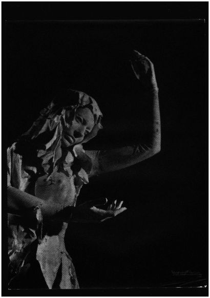 RAYMOND VOINQUEL



Figure féminine blanche,...