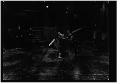 RAYMOND VOINQUEL



Pas de danse à deux sur...