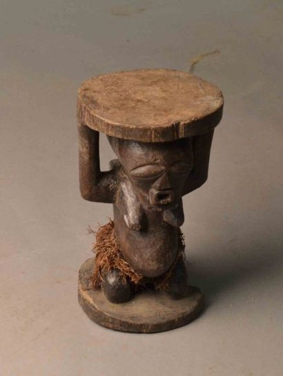 Tabouret miniature avec rafia

H: 25 cm
