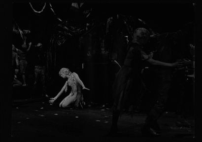 RAYMOND VOINQUEL



Scène du film les Amants...