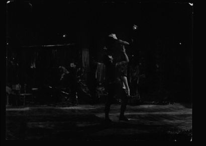 RAYMOND VOINQUEL



Scène de danse, les Amants...