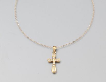 Pendentif croix en or jaune 750 millièmes...