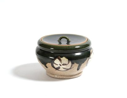 Japon

Pot à eau

Ecole de Kobé