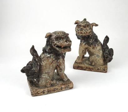 Paire de chiens de Fô Grès glaçuré avec des...