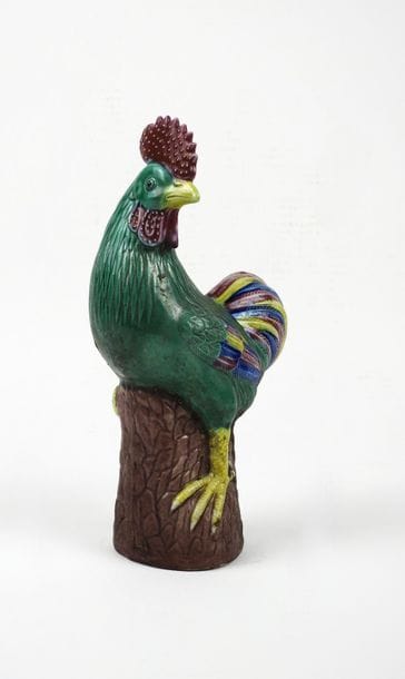 Coq en porcelaine polychrome dans la palette...