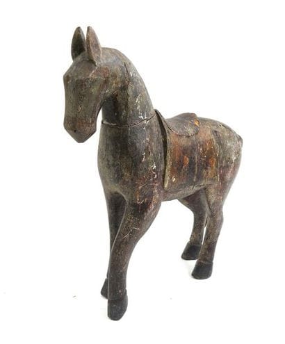 Chine

Cheval en bois sculpte? Traces de...