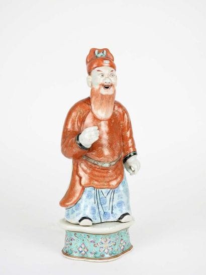 Sujet en porcelaine et émaux polychromes...