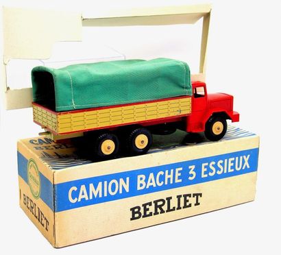 

Quiralu – France – métal – 1/43e (1) 



Modèle...