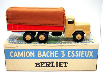 

Quiralu – France – métal – 1/43e (1) 



Couleur...